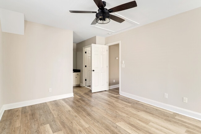 Building Photo - E 31st Street