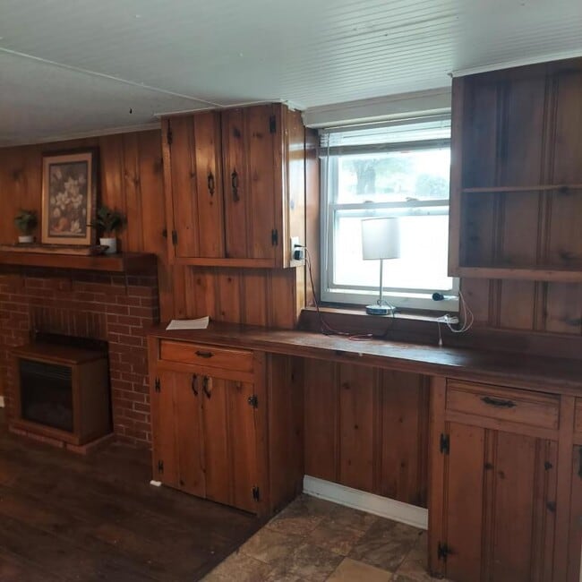 Building Photo - 450 Highland Ave NW