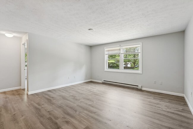 Building Photo - 39 Smithwheel Rd