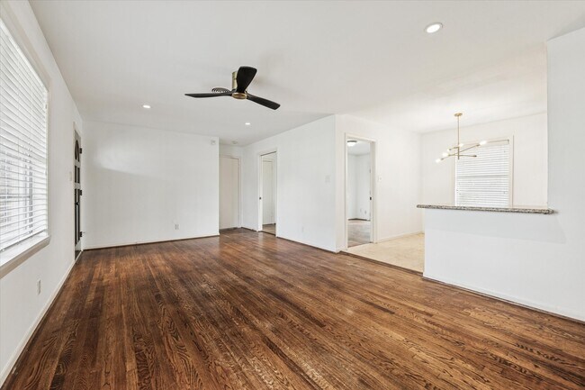 Building Photo - 4913 Nina Lee Ln