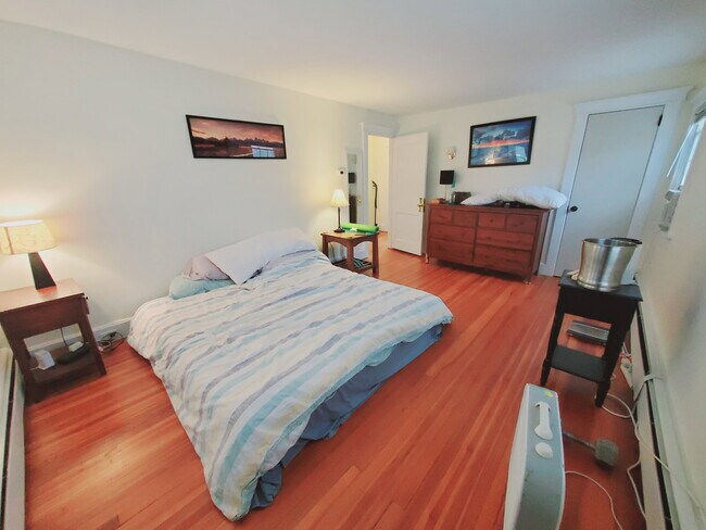 Building Photo - 61 Palmer St