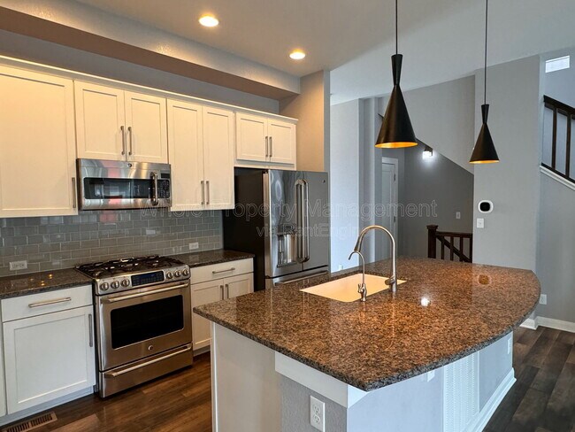 Building Photo - 6771 Larsh Dr