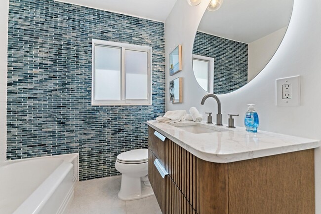 Building Photo - 4300 Washington Rd