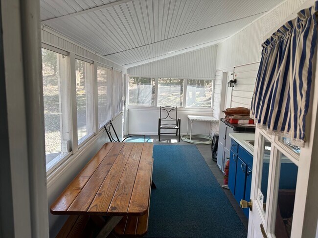 Building Photo - 38 Jay Vee Wy