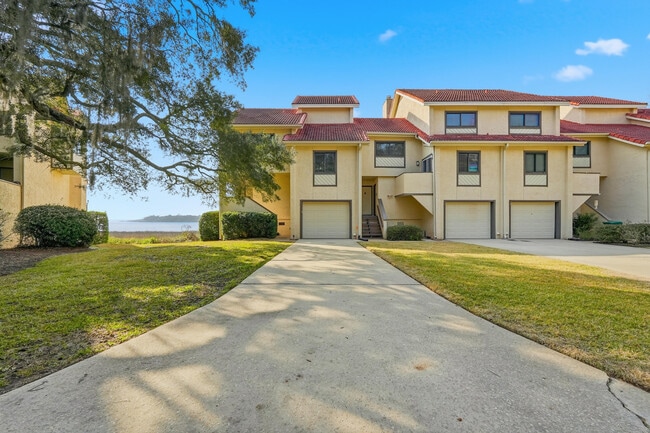 Building Photo - 7 Marina Cove Dr