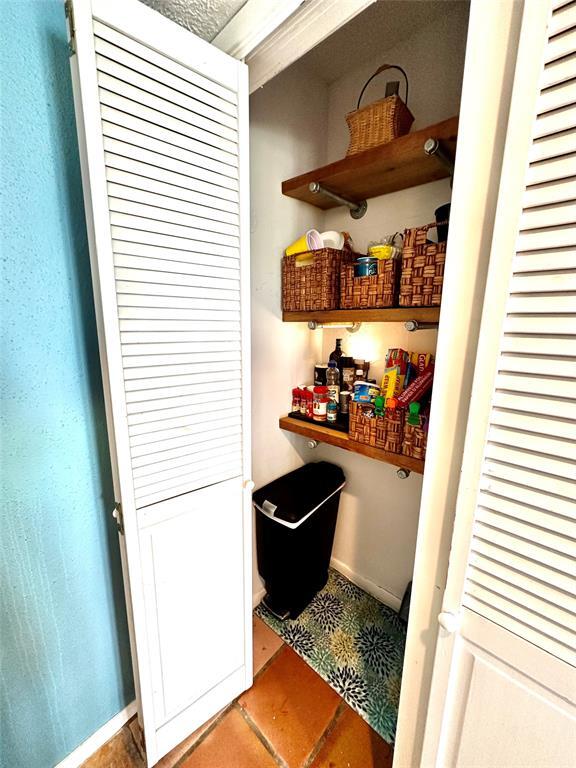 Building Photo - 500 Tiki Dr