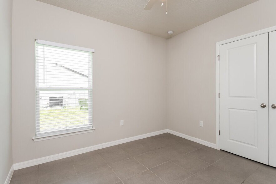 Building Photo - 1013 Coatbridge Dr