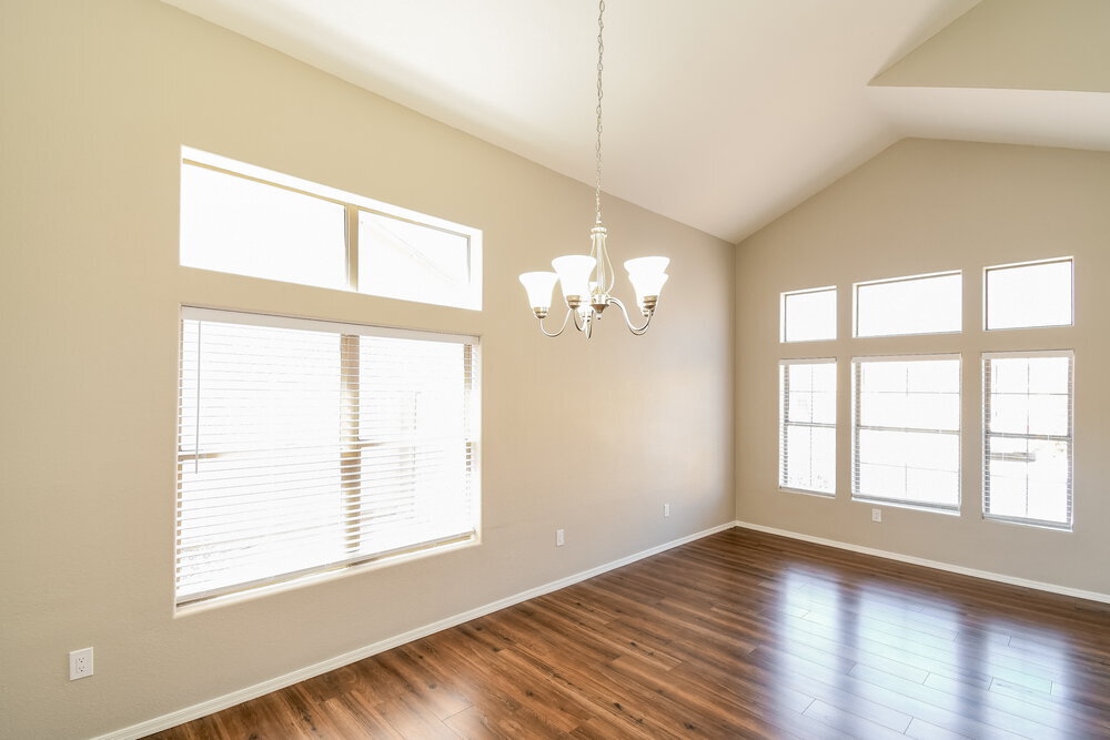 Building Photo - 8935 E Capri Ave