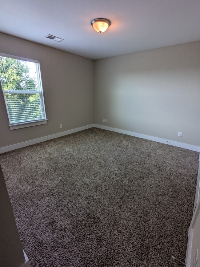 Building Photo - 3538 Steffisburg Dr