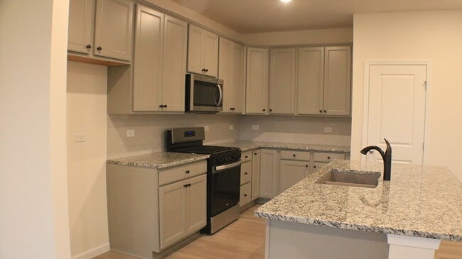 Building Photo - 2767 Lawlor Ln