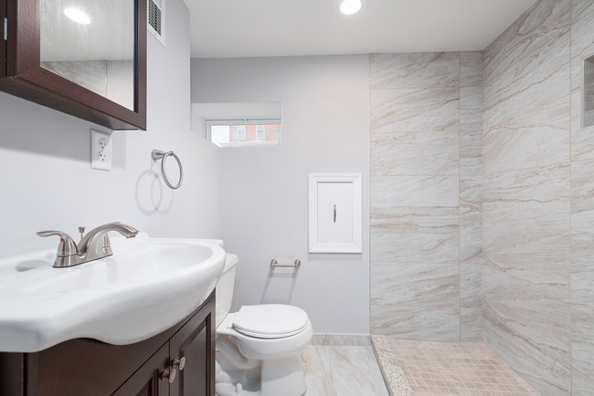 Building Photo - 523 Rappolla St