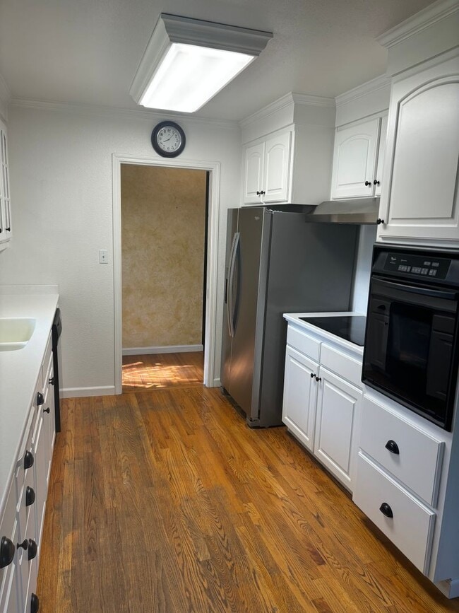 Building Photo - 1456 Live Oak Blvd