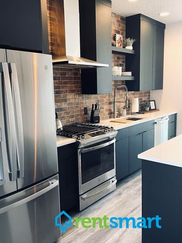 Building Photo - 119 B N 2nd St W