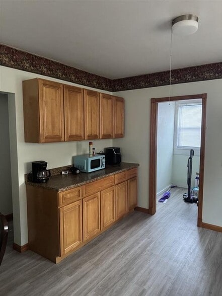 Building Photo - 203 Denver St