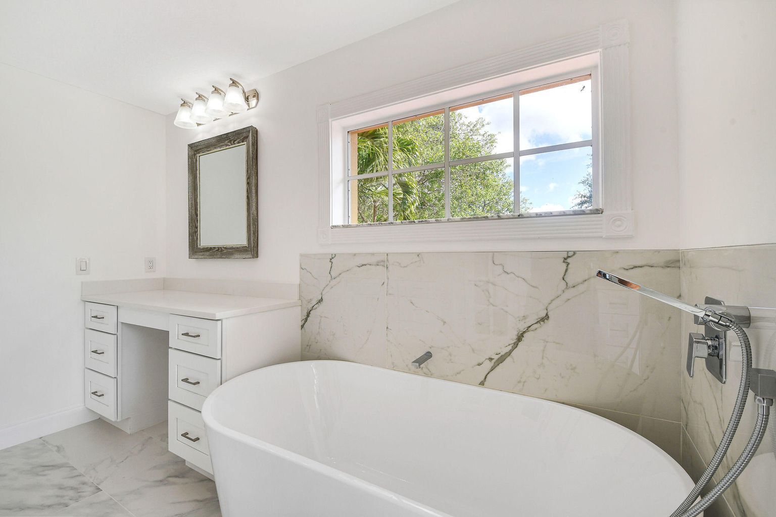 Building Photo - 207 Banyanwood Pt