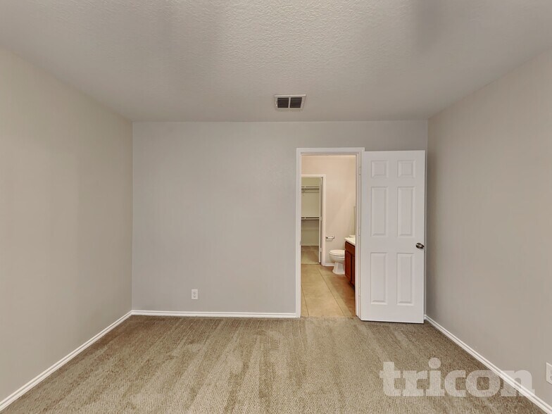 Building Photo - 6510 Poseidon Way