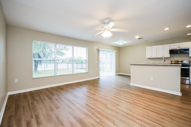Building Photo - 12821 Oulton Cir