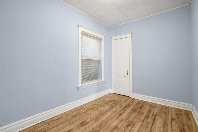 Building Photo - 5919 S Spaulding Ave