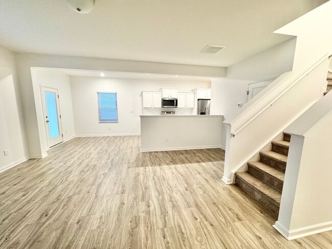 Building Photo - BEAUTIFUL 3bd/2.5bth Paired Home near I-40 and I-77 Georgetown community in Statesville