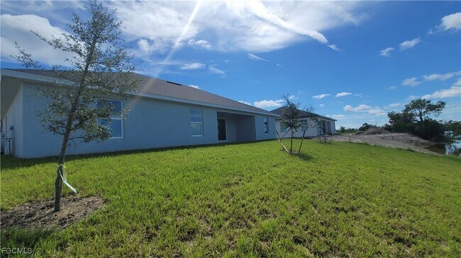 Building Photo - 4016 NE 12th Ct