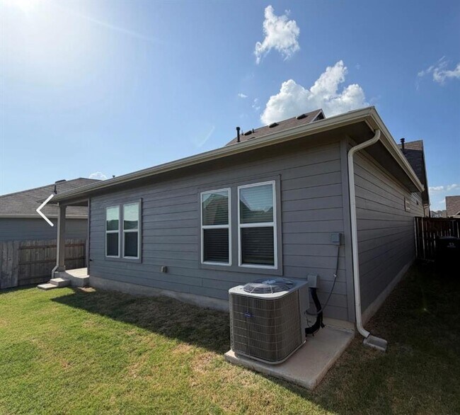 Building Photo - 629 Jane Long Dr