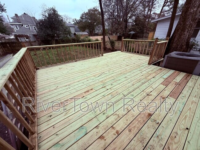 Building Photo - 2184 Cowden Ave