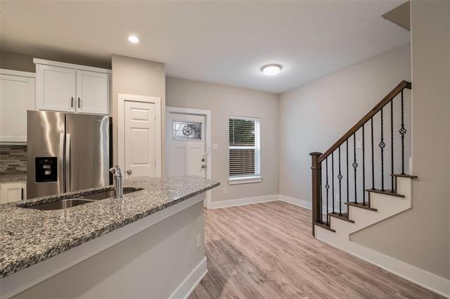 Building Photo - 5000 Linder Ave