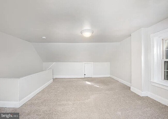 Building Photo - 851 South St