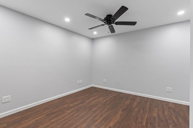 Building Photo - Beautiful 3-Bed, 3-Bath Home in Excellent ...
