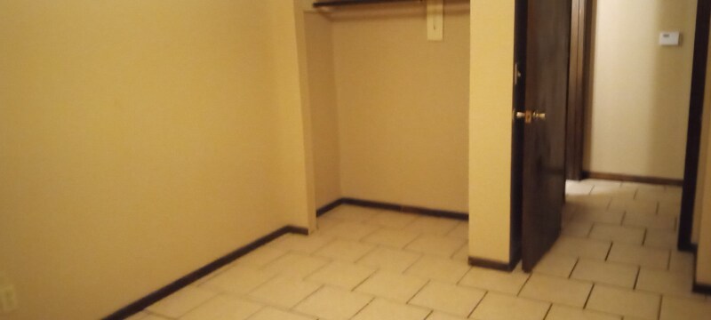 Building Photo - 902 Cynthia St