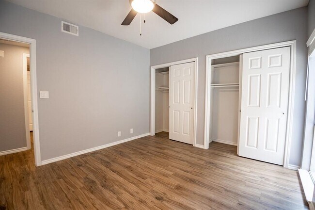 Building Photo - 2606 Rio Grande St