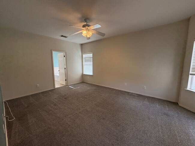 Building Photo - Beautiful home in Town Creek Village - Cibolo