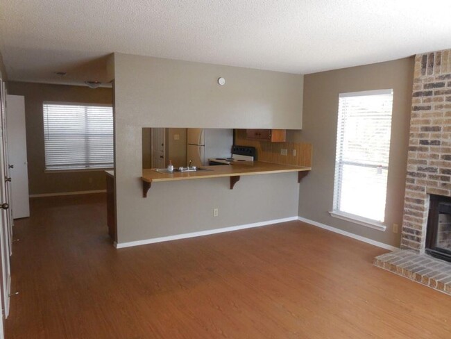 Building Photo - AUS8108 Dunn