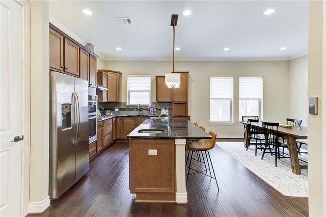 Building Photo - 224 Adams St