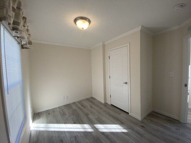 Building Photo - 49 Woodchuck Pkwy