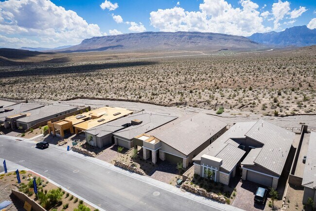 Building Photo - Single story in the exclusive master planned community of Heritage in Stonebridge!