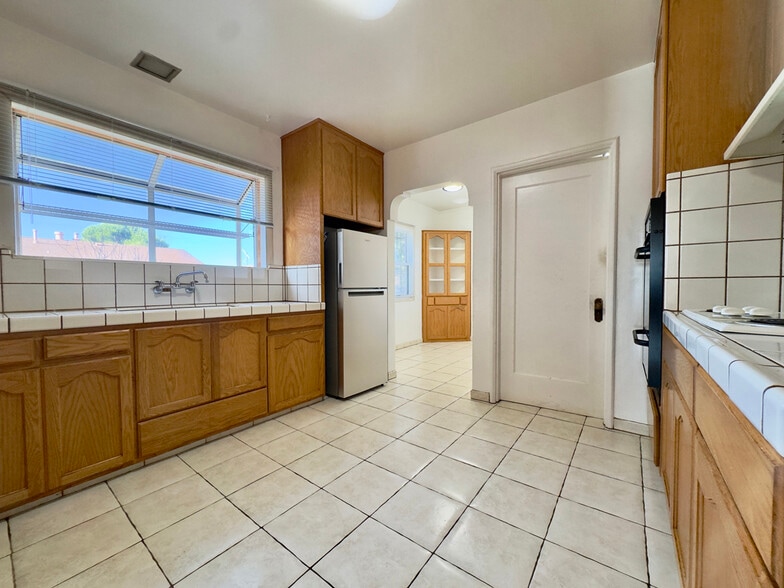 Building Photo - 2307 107th Ave