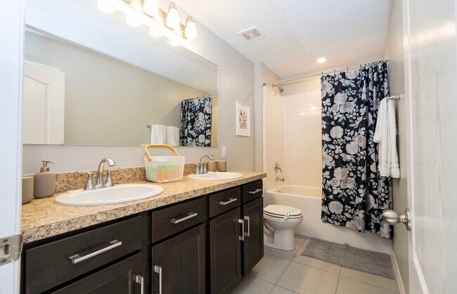 Building Photo - 4764 Coral Castle Dr.