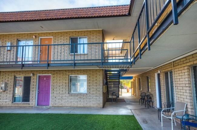 Building Photo - Echo Tempe