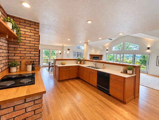 Building Photo - 1032 Linden Gate Ct