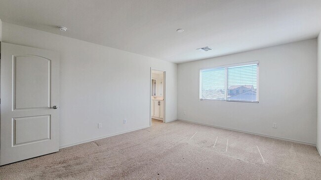 Building Photo - Closer to Goodyear than Buckeye! Gorgeous house!