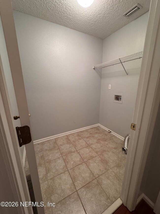 Building Photo - 1841 Biscayne Bay Cir