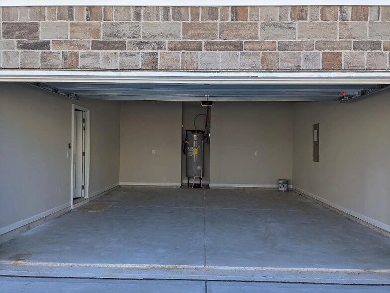 Building Photo - 2750 Kimblewick Ct