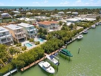 Building Photo - 112 Ave D