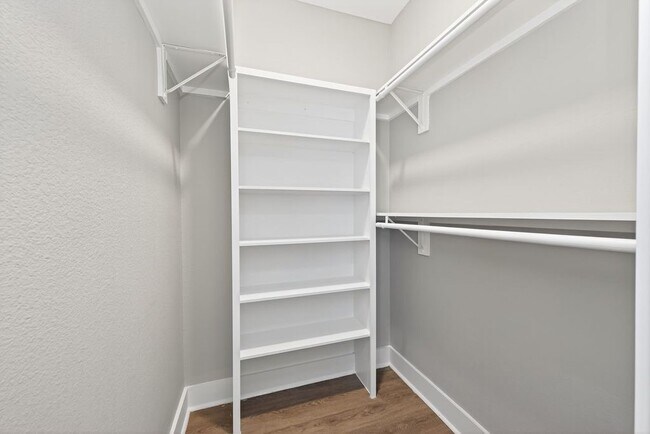 Building Photo - 2075 Rd 5707