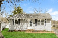 Building Photo - 13 St Benedict Ct