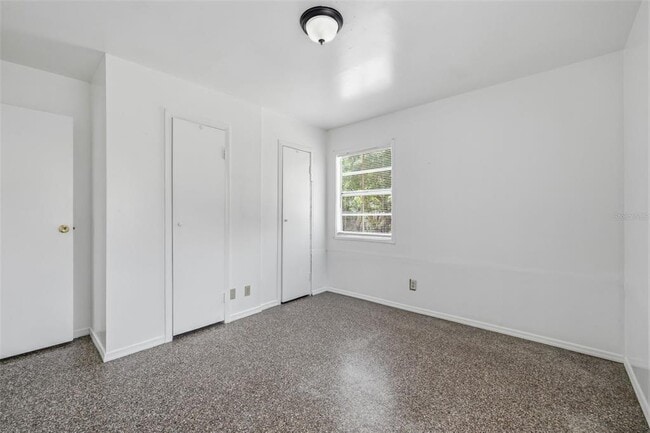 Building Photo - 6802 Larmon St
