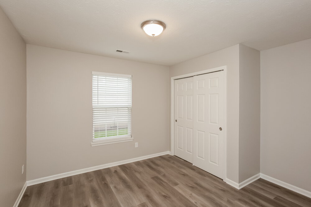 Building Photo - 126 Thistle Wood Dr