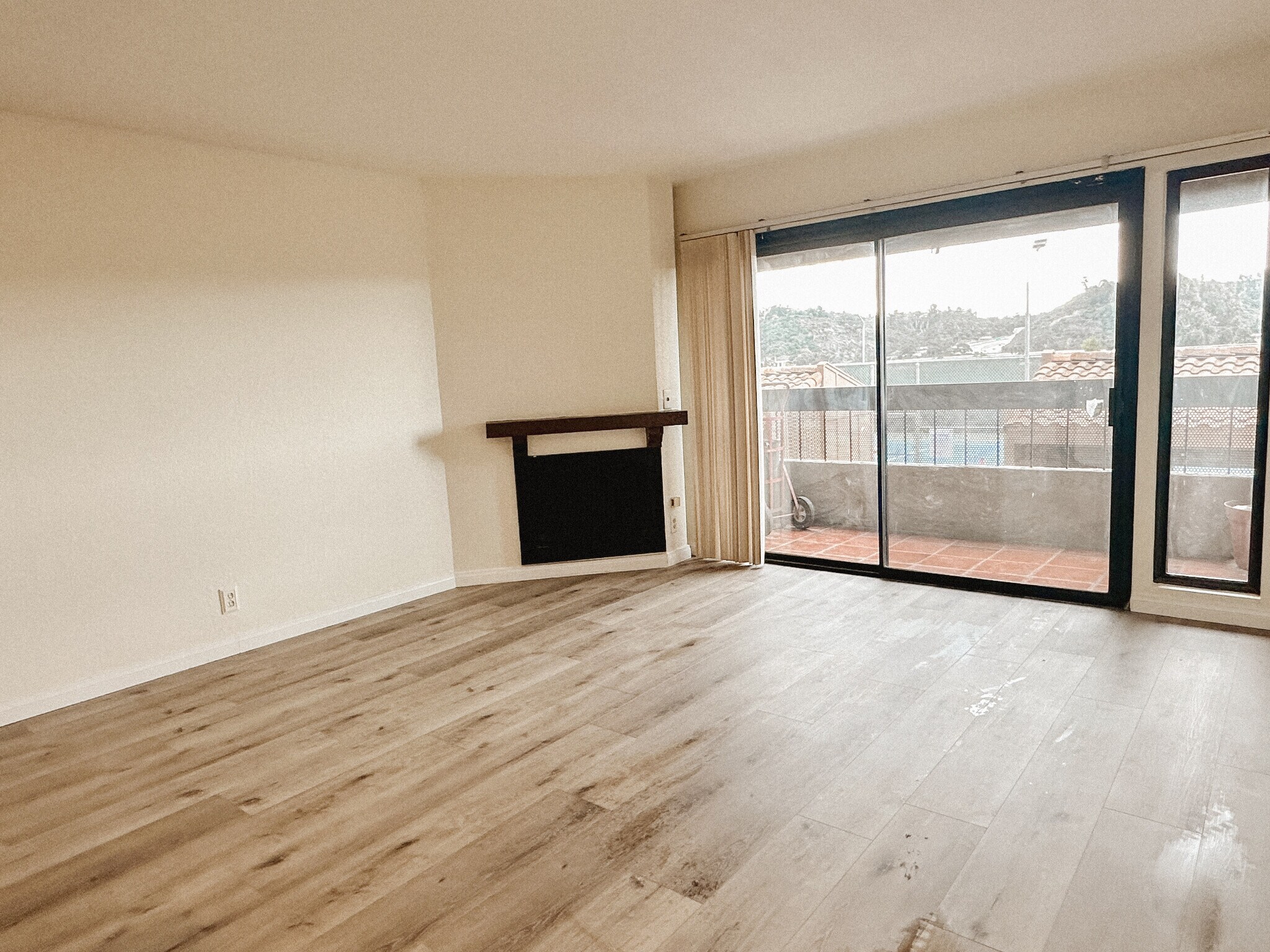 Building Photo - 10425 Caminito Cuervo