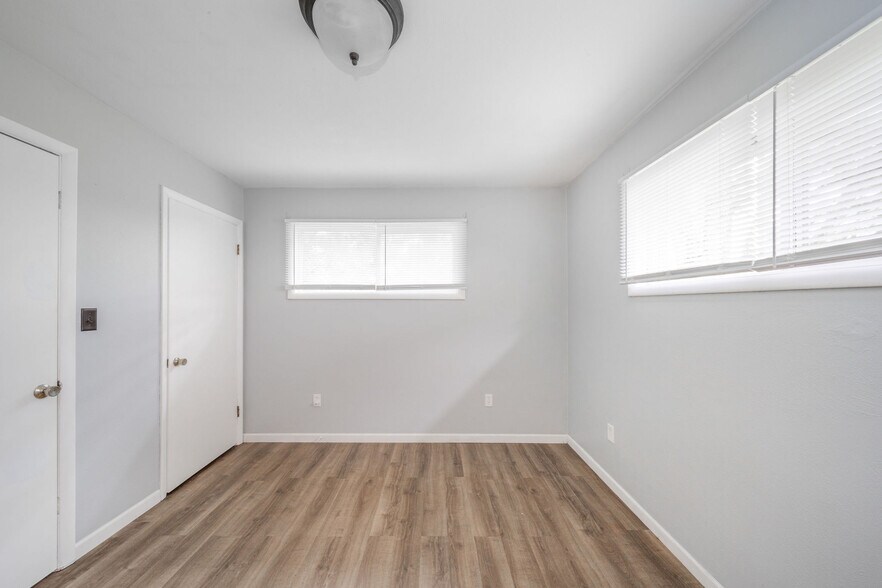 Building Photo - 1314 US-36